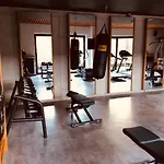 Golden Residence z siłownią i bawialnią dla dzieci