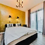 Golden Residence z siłownią i bawialnią dla dzieci
